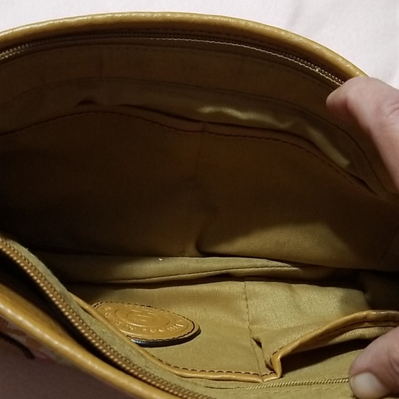 Etienne Aigner Designer handbag - Picture 10 of 12